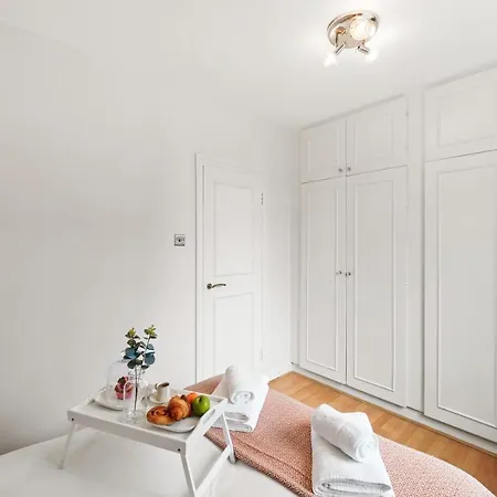 Dream Key Chelsea: Serviced Apartment with Netflix London Exterior photo